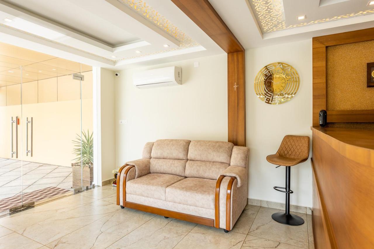 Esaa Airport Hotel Kochi Kültér fotó