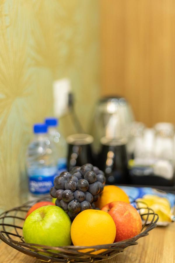 Esaa Airport Hotel Kochi Kültér fotó