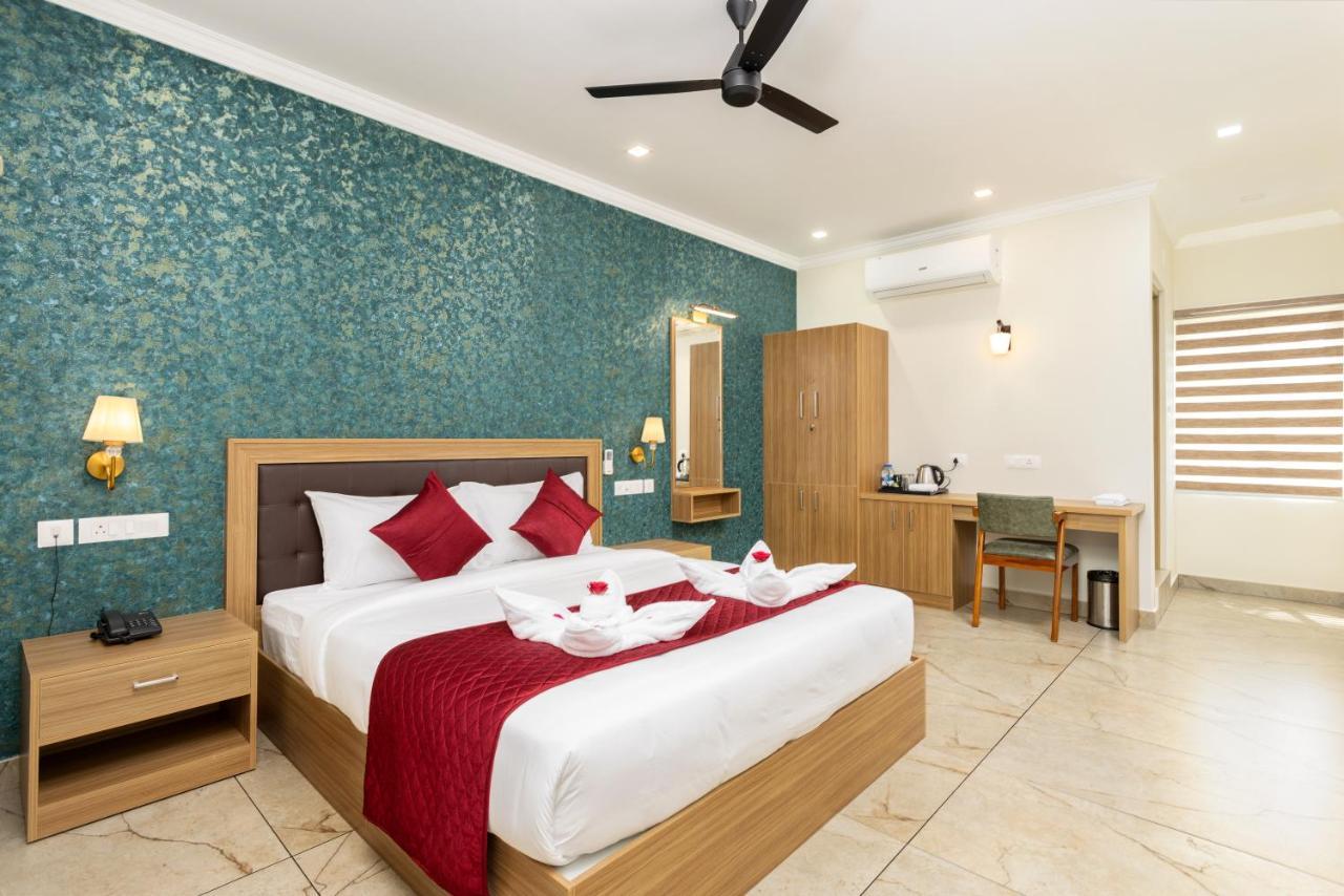 Esaa Airport Hotel Kochi Kültér fotó