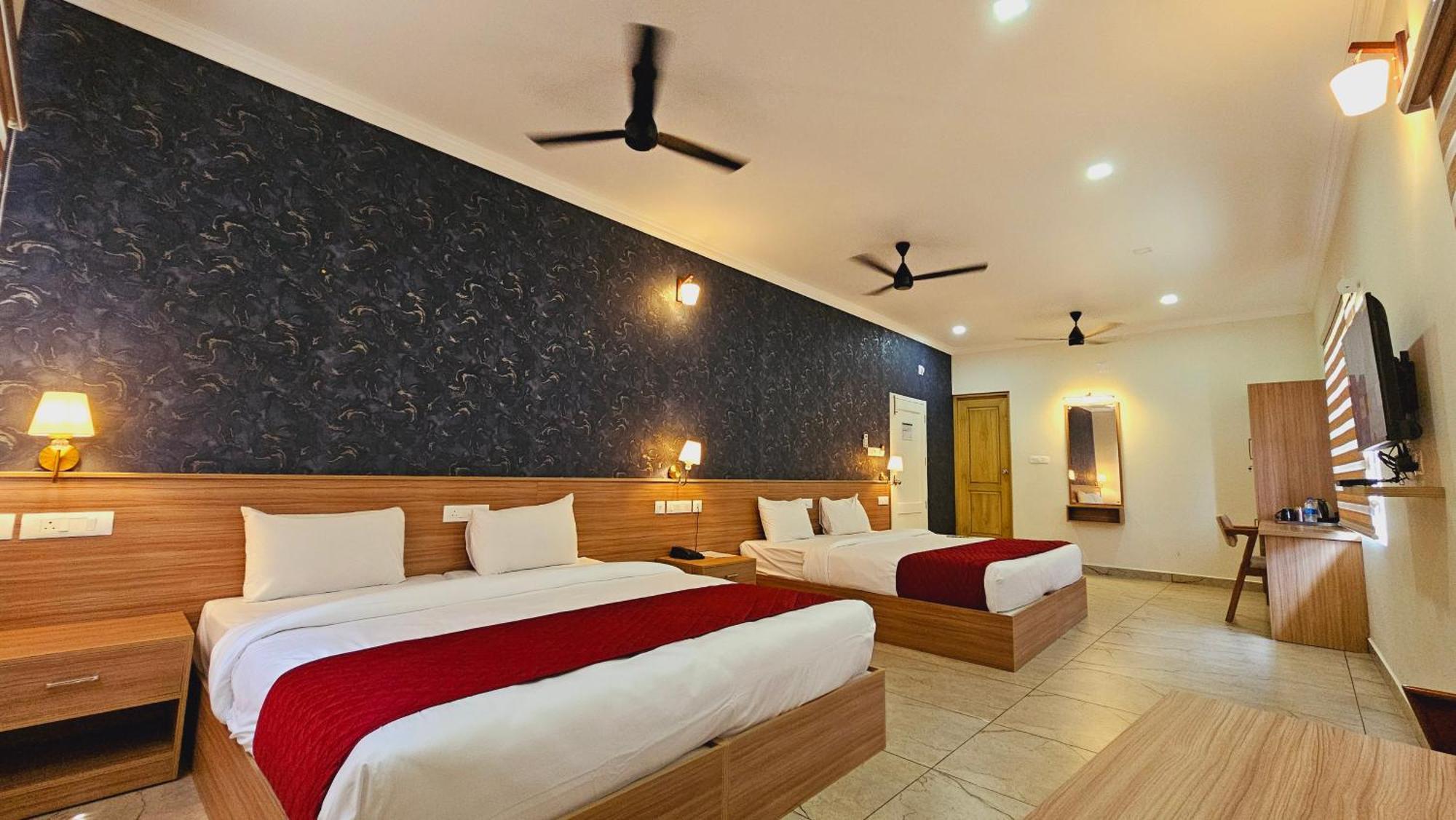 Esaa Airport Hotel Kochi Kültér fotó