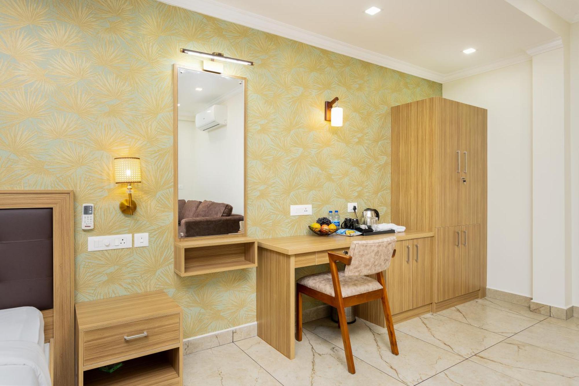 Esaa Airport Hotel Kochi Kültér fotó