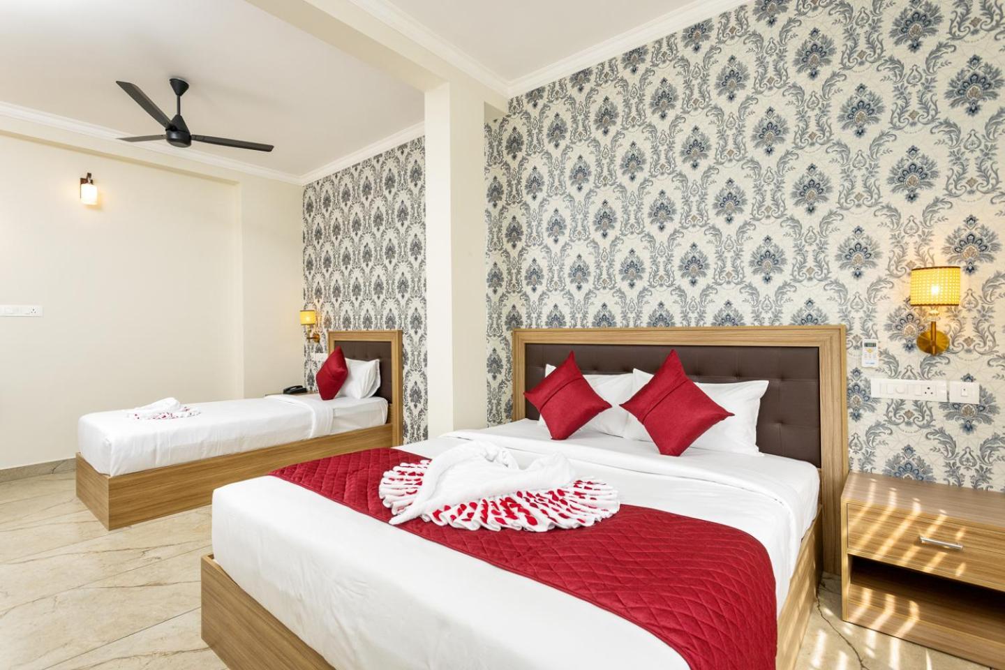 Esaa Airport Hotel Kochi Kültér fotó