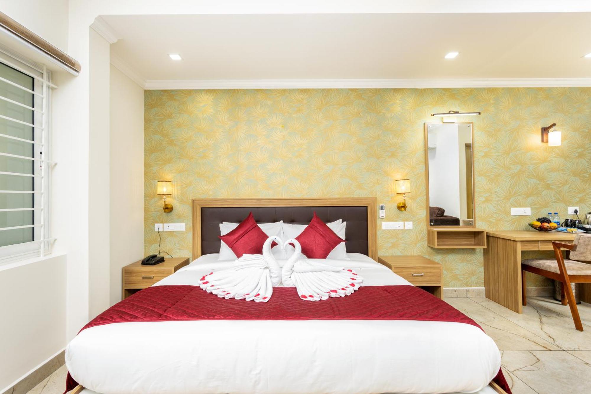 Esaa Airport Hotel Kochi Kültér fotó