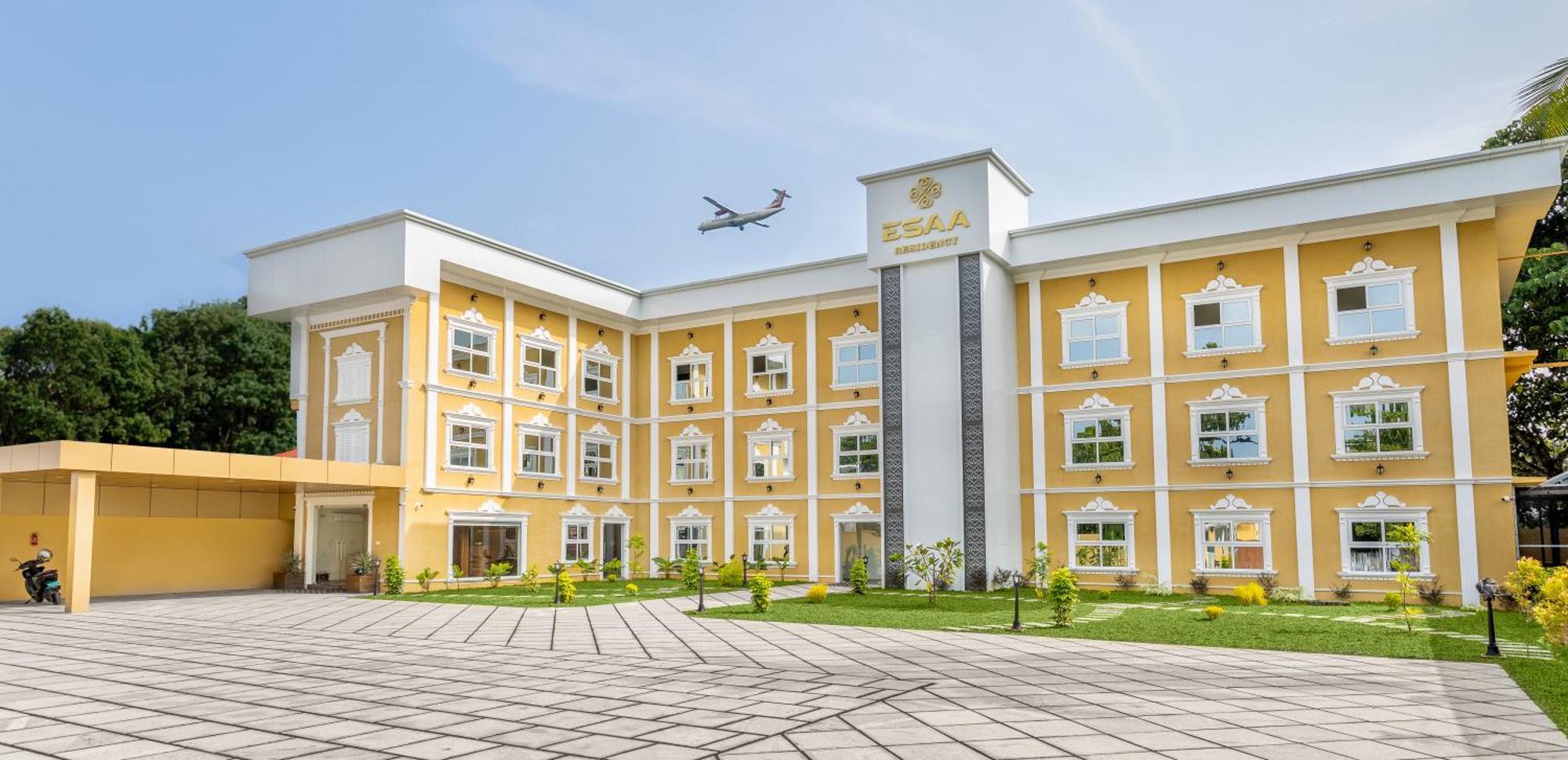 Esaa Airport Hotel Kochi Kültér fotó