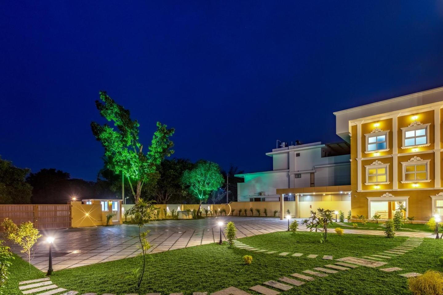 Esaa Airport Hotel Kochi Kültér fotó